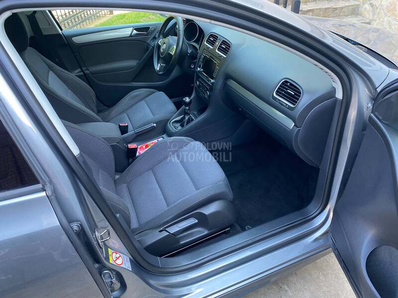Volkswagen Golf 6 1.6 TDI R-line