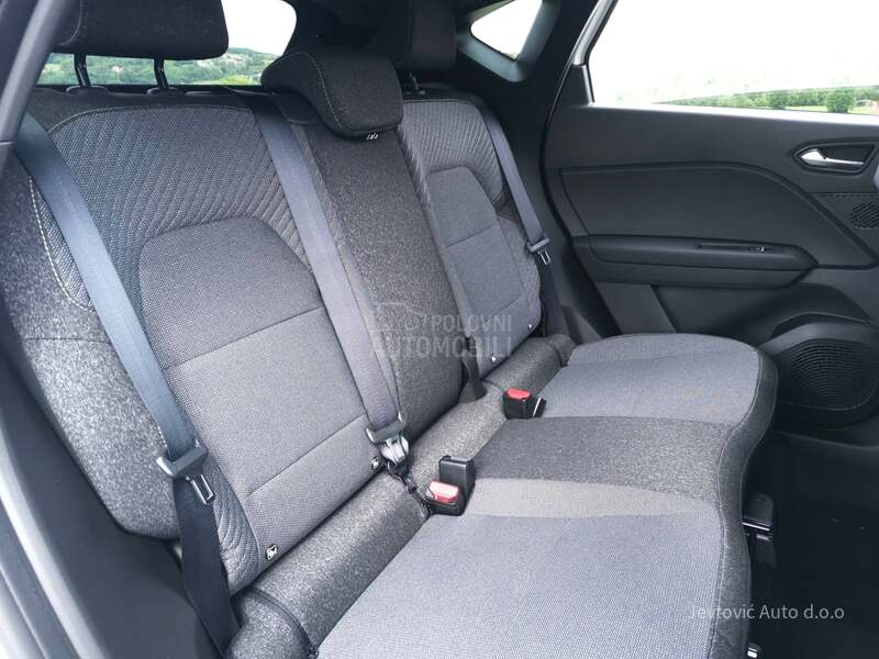 Renault Captur techno TCE 90