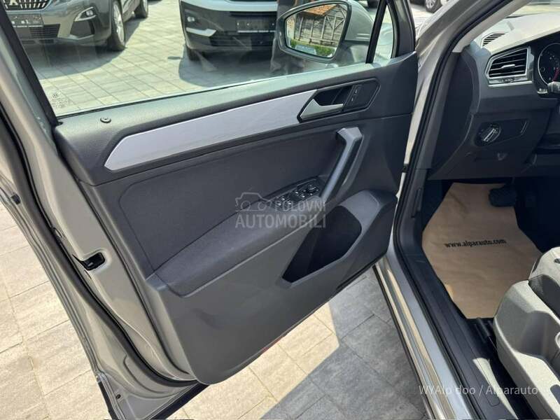 Volkswagen Tiguan 2.0 tdi DSG