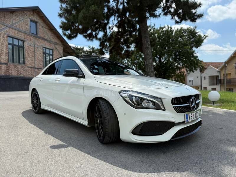 Mercedes Benz CLA 200 AMG line