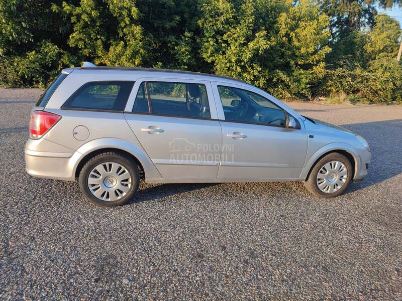 Opel Astra H 