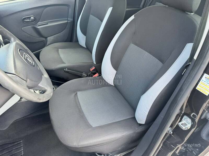 Dacia Logan 1.2 i