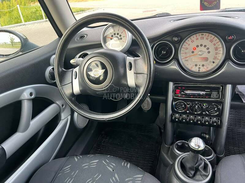 MINI Cooper 