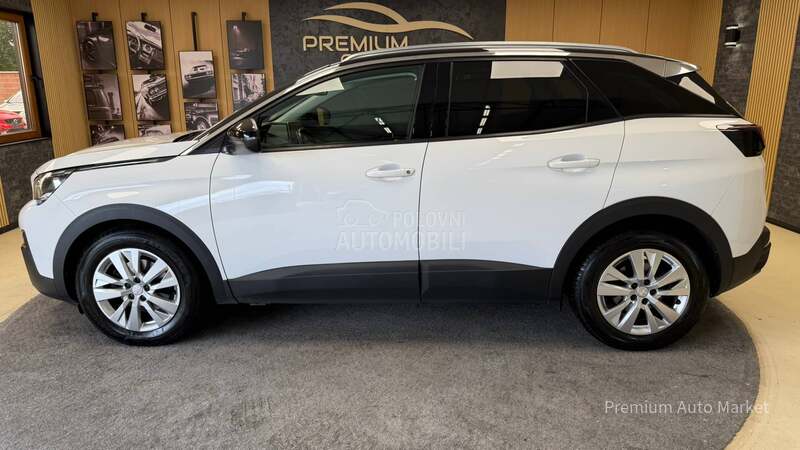 Peugeot 3008 /1.2 PURETECH/N O V