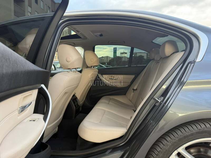 BMW 320d Luxury line