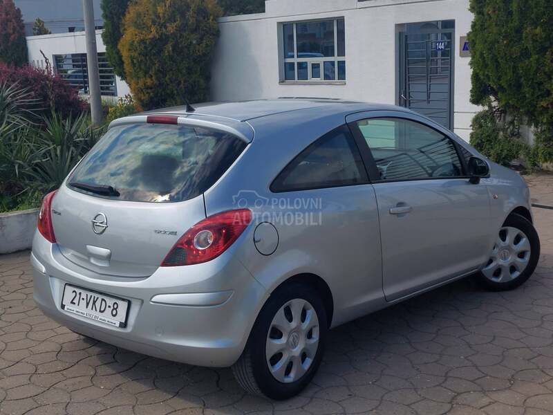 Opel Corsa D 1.3CDTI Cosmo S/S