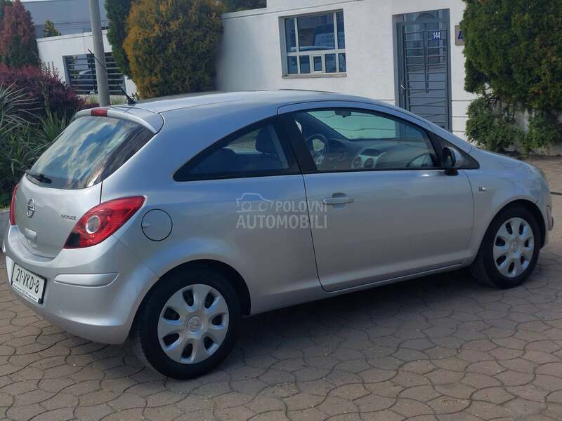 Opel Corsa D 1.3CDTI Cosmo S/S