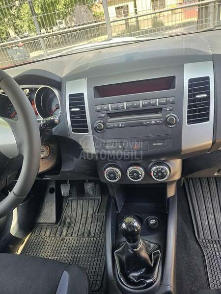 Mitsubishi Outlander 2.0DiD VW