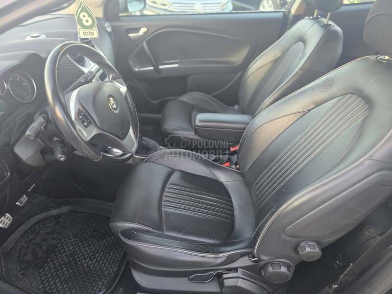 Alfa Romeo MiTo 1.3 mjet BOSE