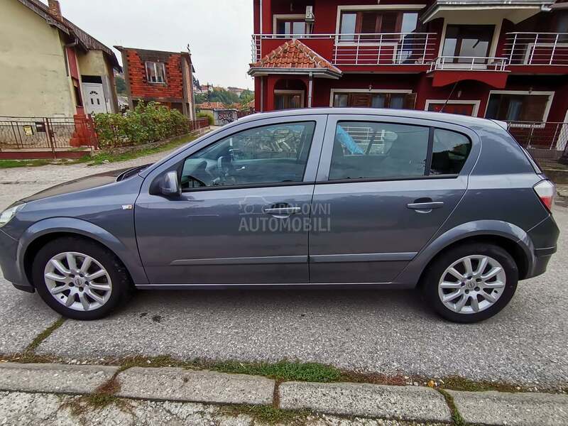 Opel Astra H 1.9 cdti