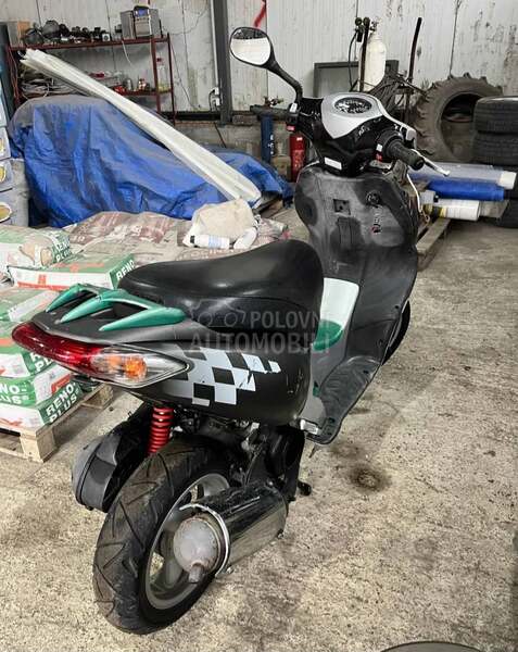 Kymco super 9