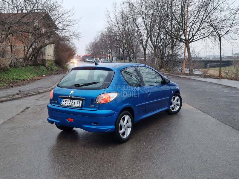 Peugeot 206 1.4 16v