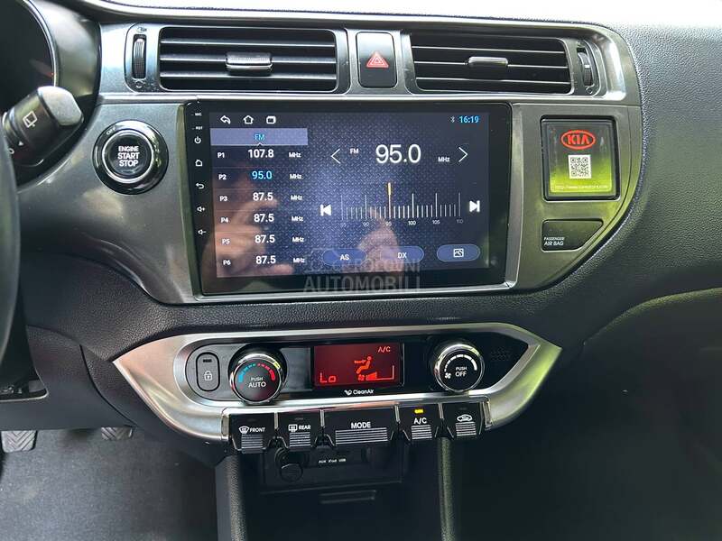 Kia Rio 1.2 navy