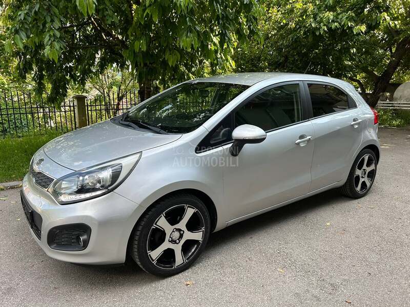Kia Rio 1.2 navy