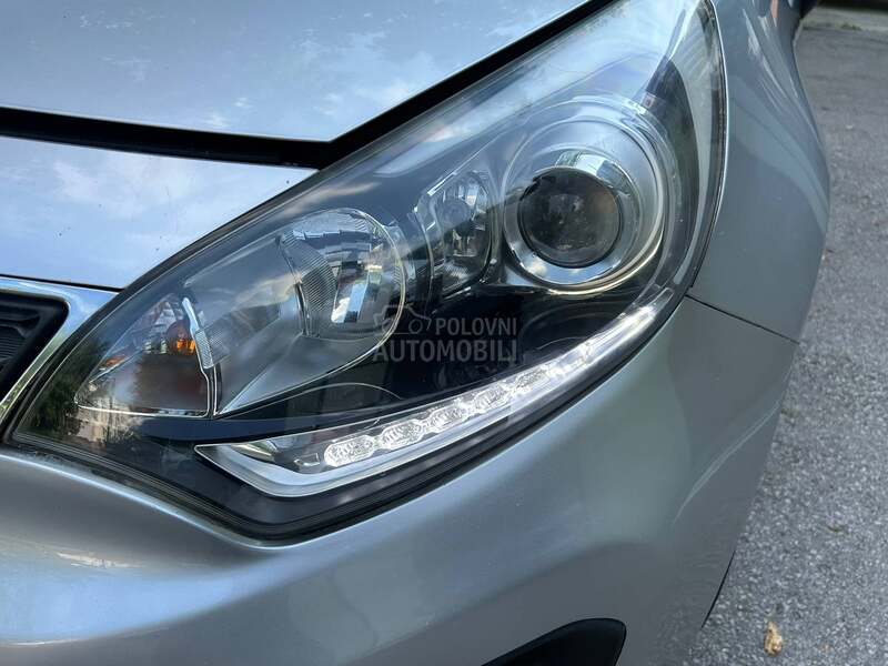 Kia Rio 1.2 navy