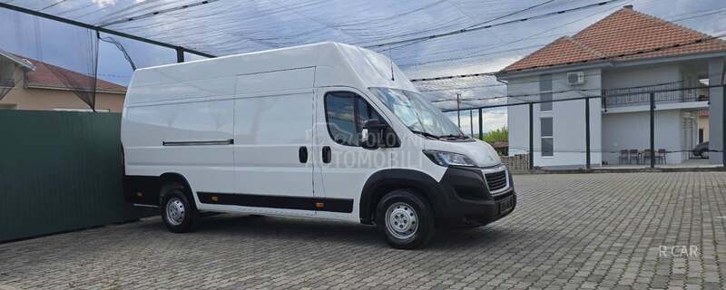 Peugeot Boxer 4metra tovarni