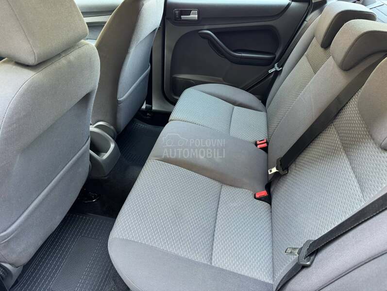 Ford Focus 1.6 TREND