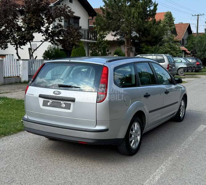 Ford Focus 1.6 TREND