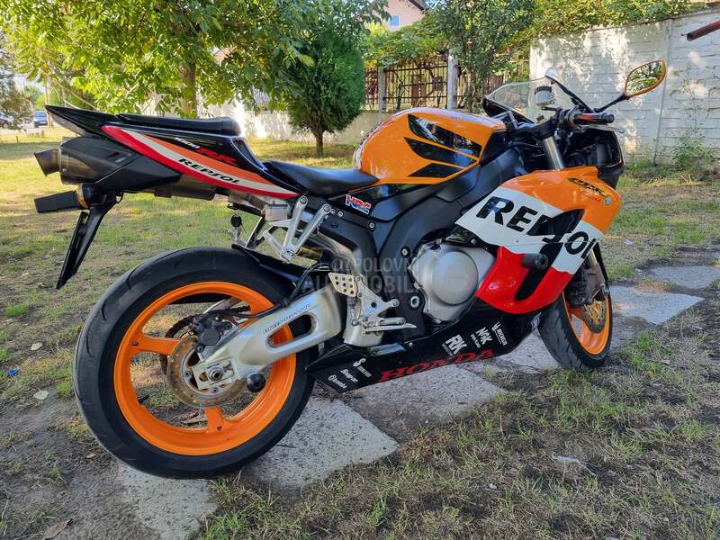 Honda CBR 1000RR REPSOL