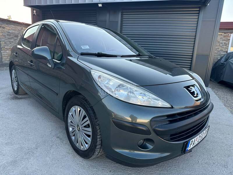 Peugeot 207 1.6b