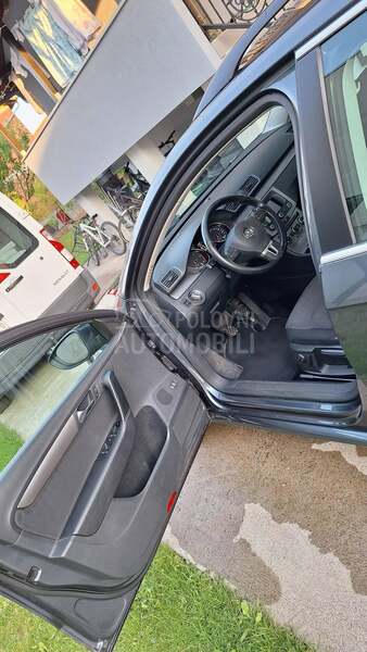Volkswagen Passat B7 