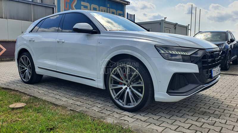 Audi Q8 S Line