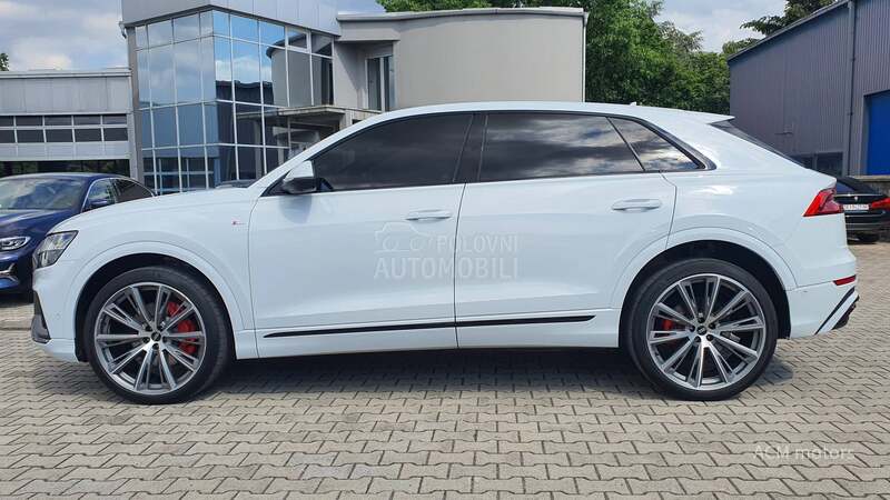 Audi Q8 S Line