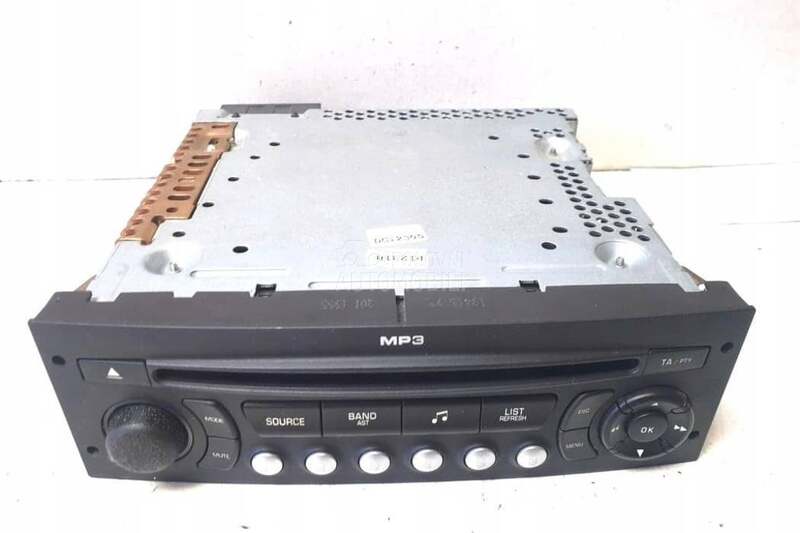 Radio / CD / DVD plejeri