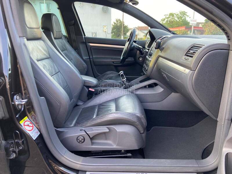 Volkswagen Golf 5 GTI