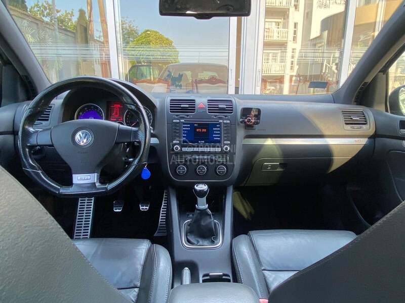 Volkswagen Golf 5 GTI