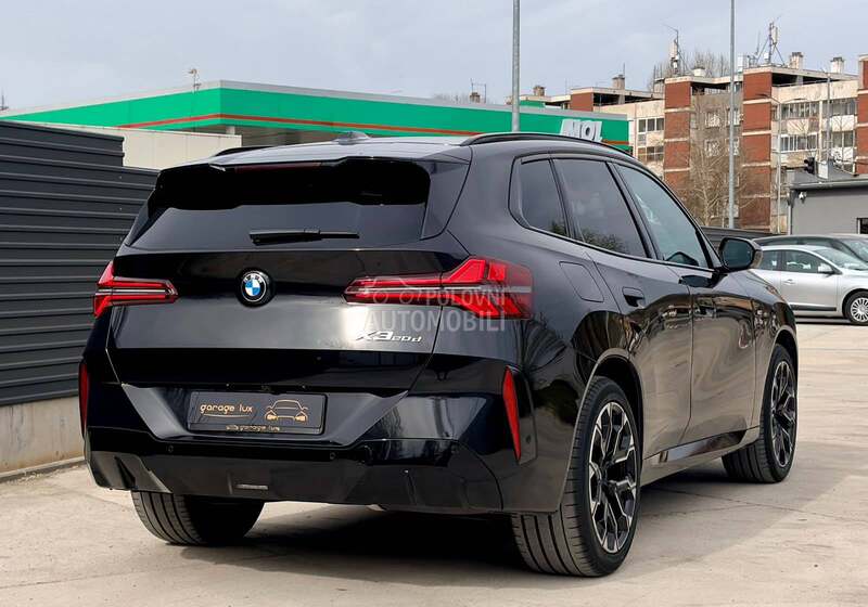 BMW X3 Mpro/pano/hk