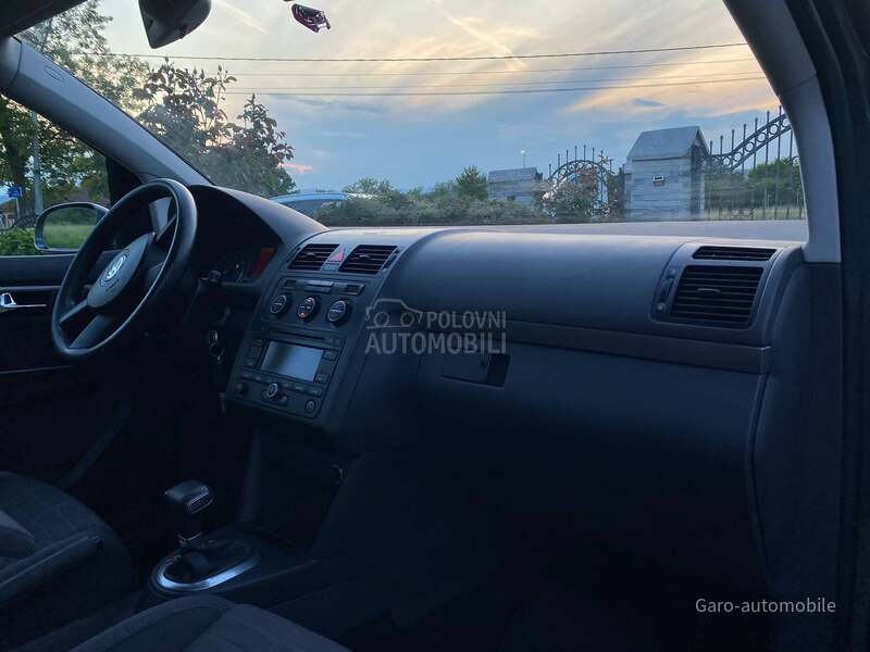 Volkswagen Touran 2.0TDI DSG 8V CH