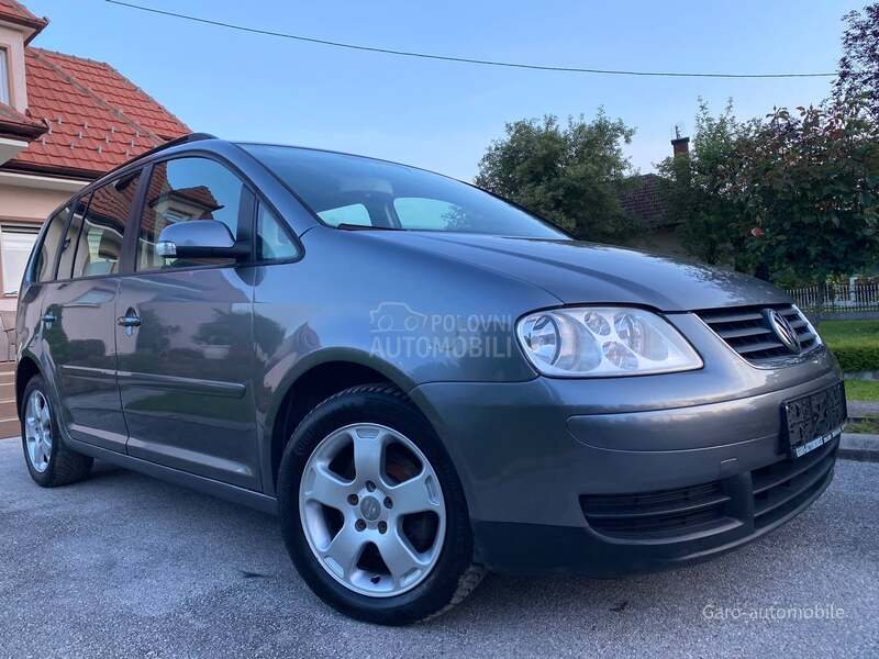 Volkswagen Touran 2.0TDI DSG 8V CH