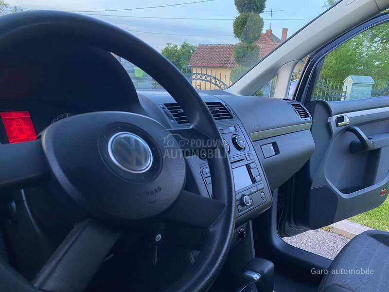 Volkswagen Touran 2.0TDI DSG 8V CH