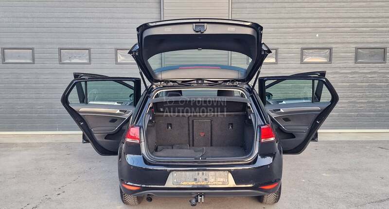 Volkswagen Golf 7 1.6 TDI HIGHLINE
