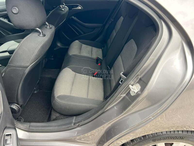 Mercedes Benz A 180 Aut7G/ACC/Nav