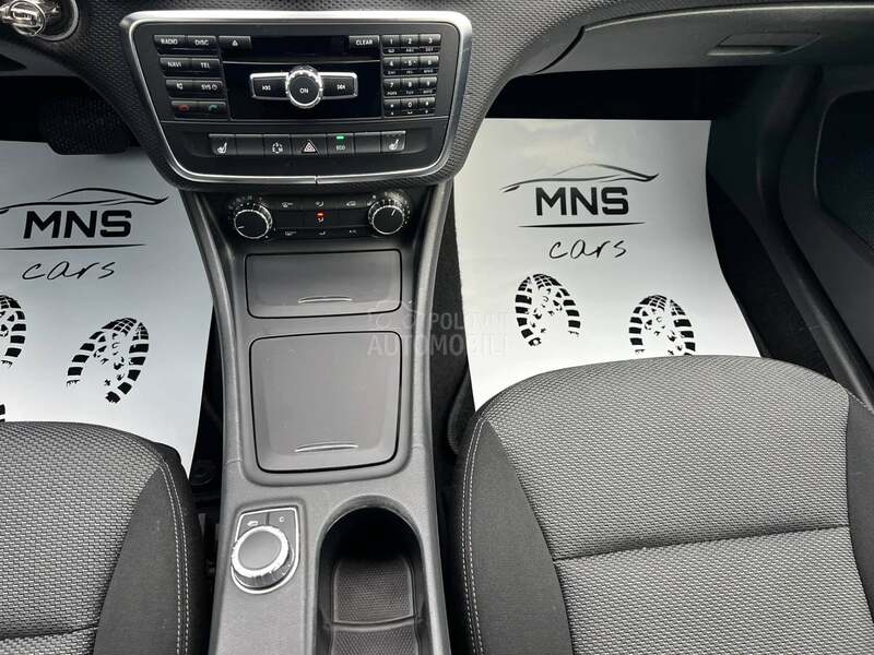 Mercedes Benz A 180 Aut7G/ACC/Nav