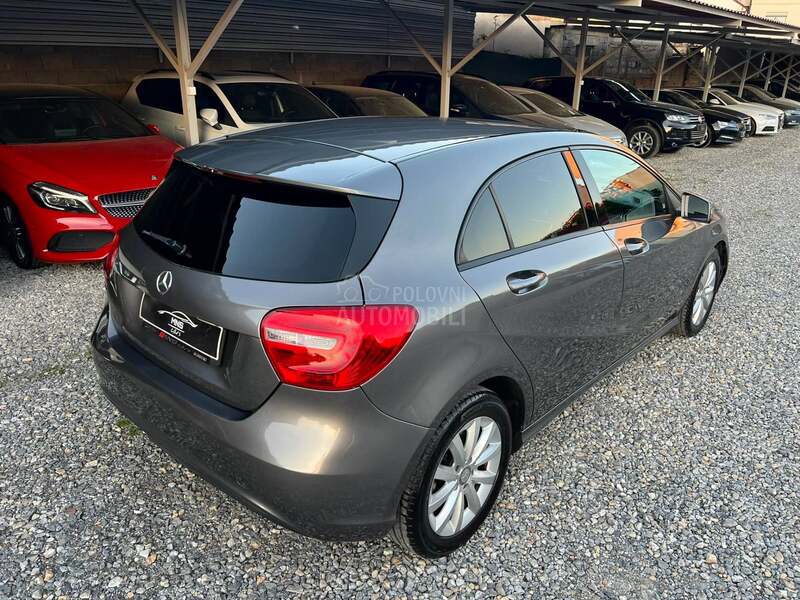 Mercedes Benz A 180 Aut7G/ACC/Nav