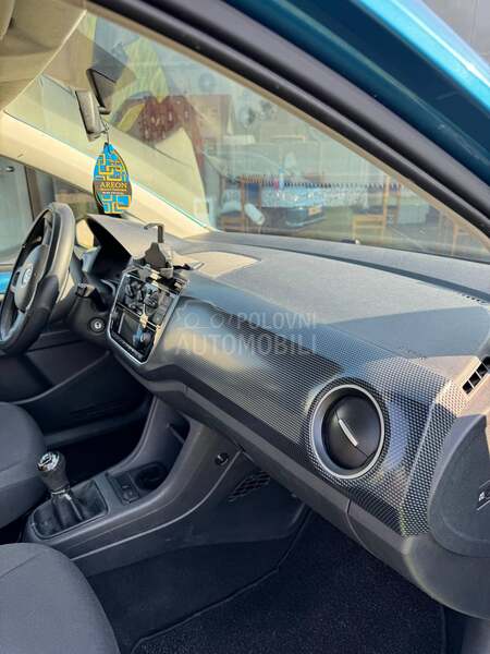 Volkswagen up! 