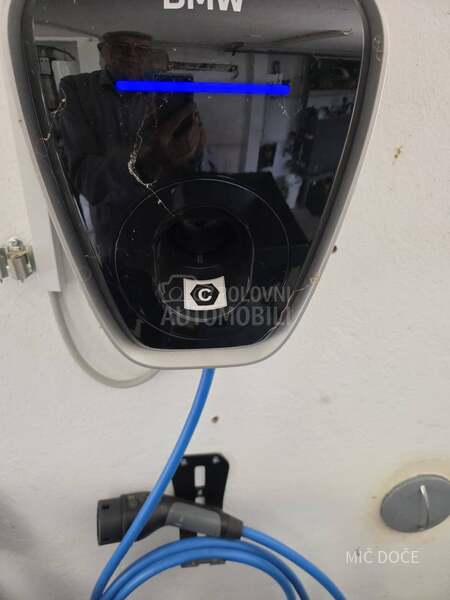 punjač za električni auto