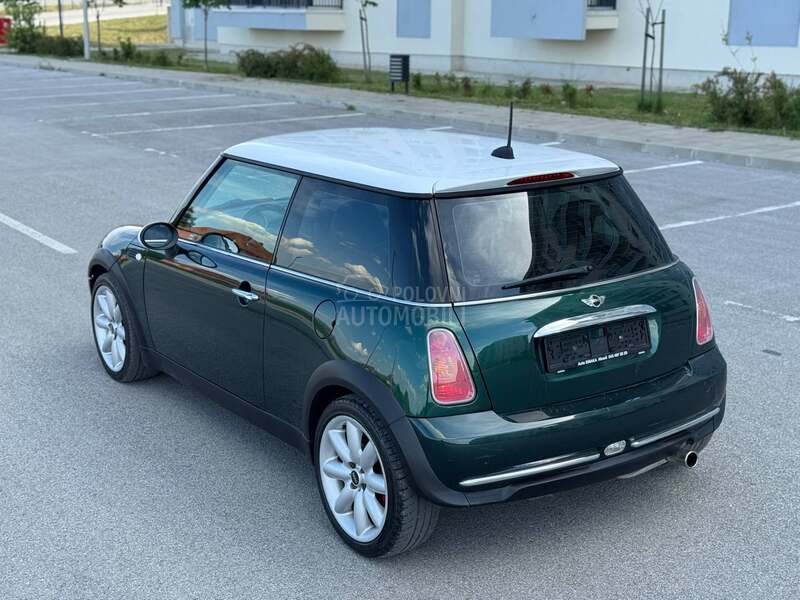 MINI Cooper Svajcarska