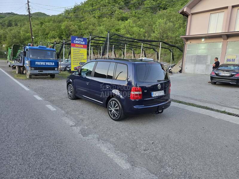 Volkswagen Touran 