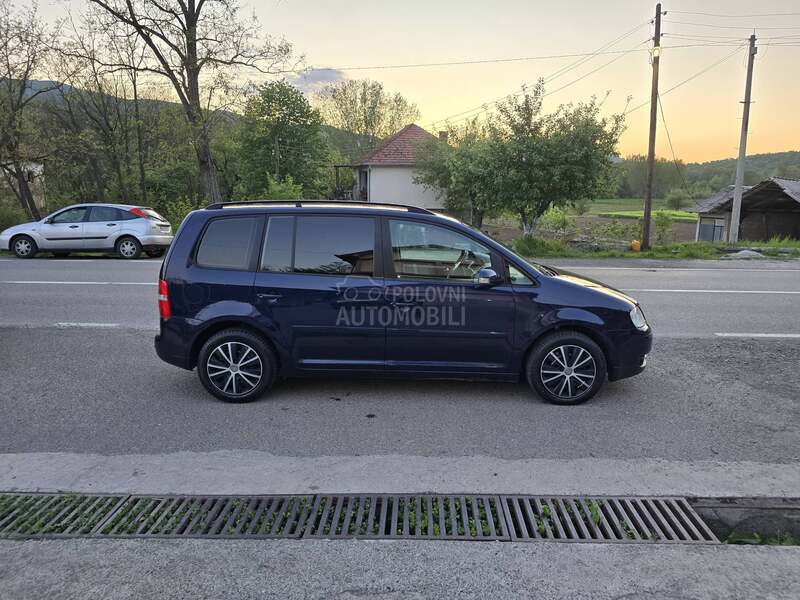 Volkswagen Touran 