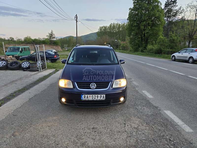 Volkswagen Touran 