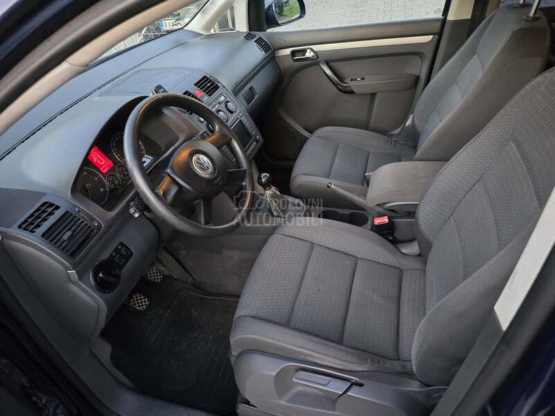 Volkswagen Touran 