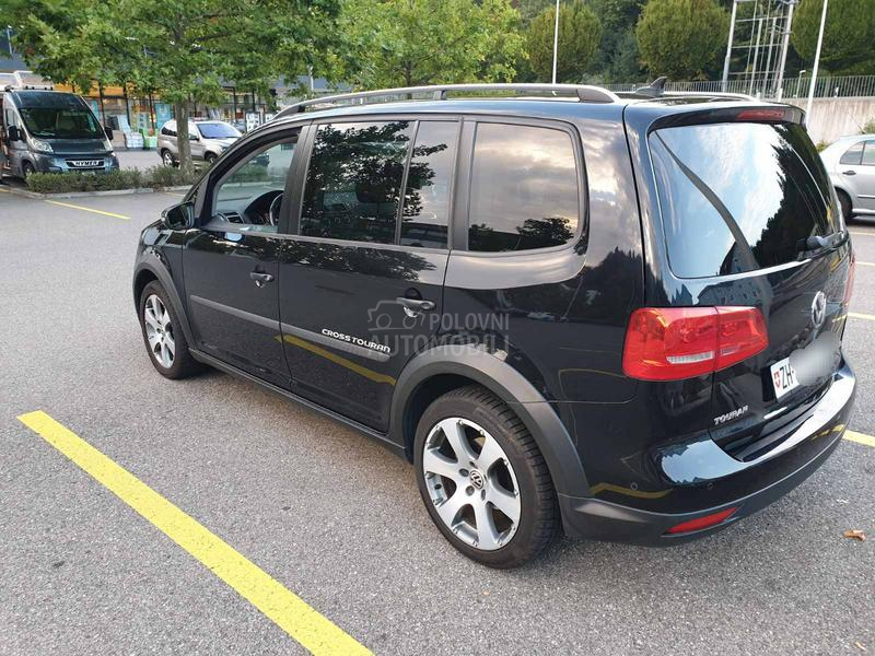 Volkswagen Touran 1.4 TSI CROSS TOURAN