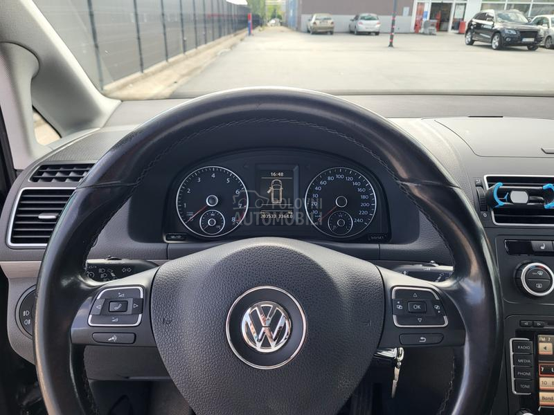 Volkswagen Touran 1.4 TSI CROSS TOURAN