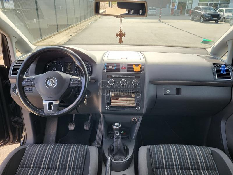 Volkswagen Touran 1.4 TSI CROSS TOURAN