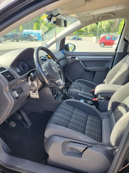 Volkswagen Touran 1.4 TSI CROSS TOURAN