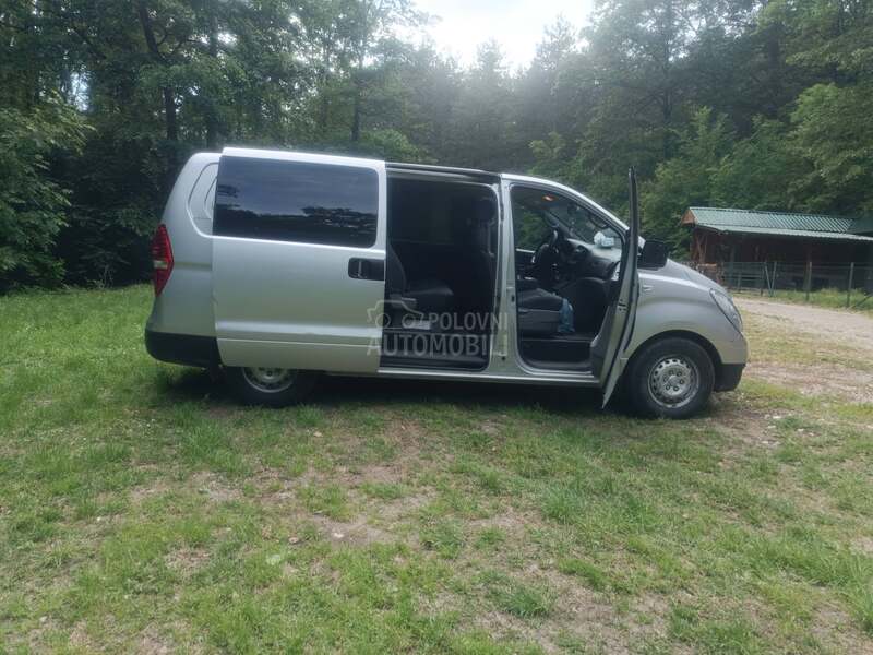 Hyundai H-1 teretno 6 mesta